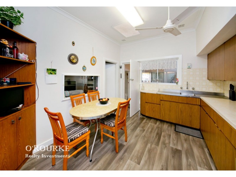 241 Grand Promenade, Doubleview WA 6018