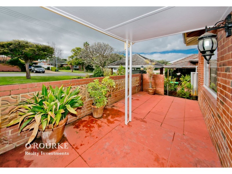 241 Grand Promenade, Doubleview WA 6018