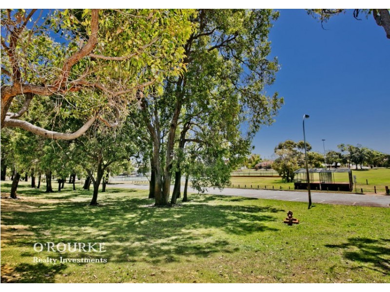 1/55 Langley Crescent, Innaloo WA 6018