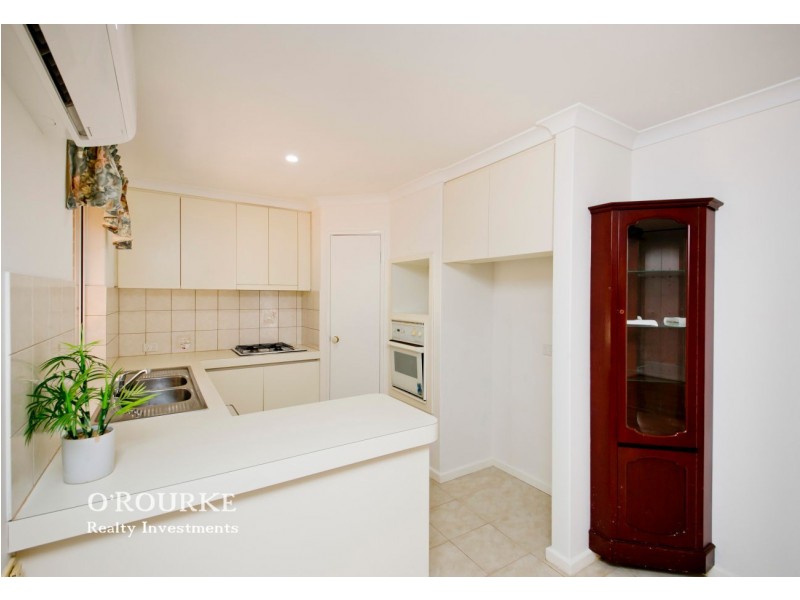 143 b Grand Promenade, Doubleview WA 6018