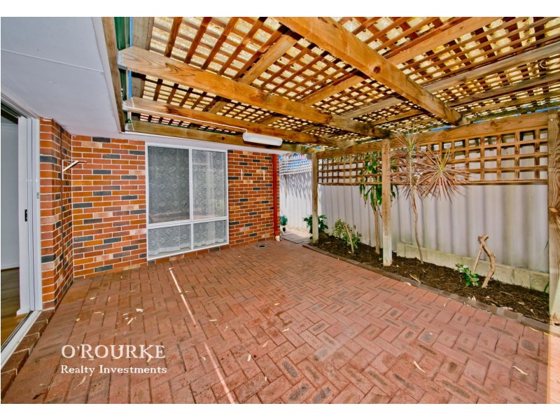 143 b Grand Promenade, Doubleview WA 6018