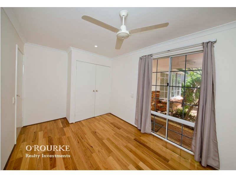 143 b Grand Promenade, Doubleview WA 6018