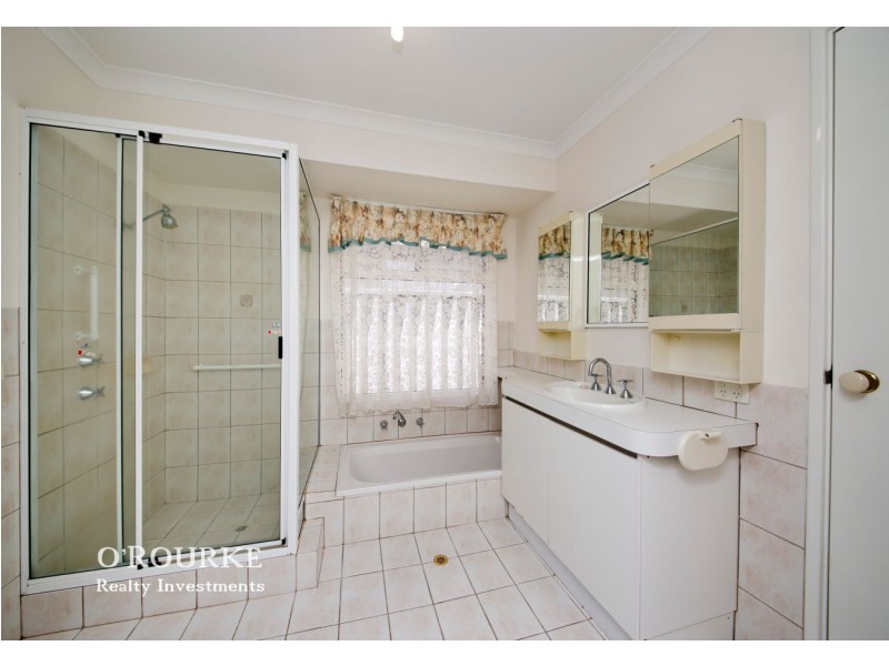 143 b Grand Promenade, Doubleview WA 6018