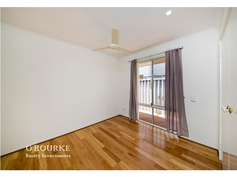 143 b Grand Promenade, Doubleview WA 6018