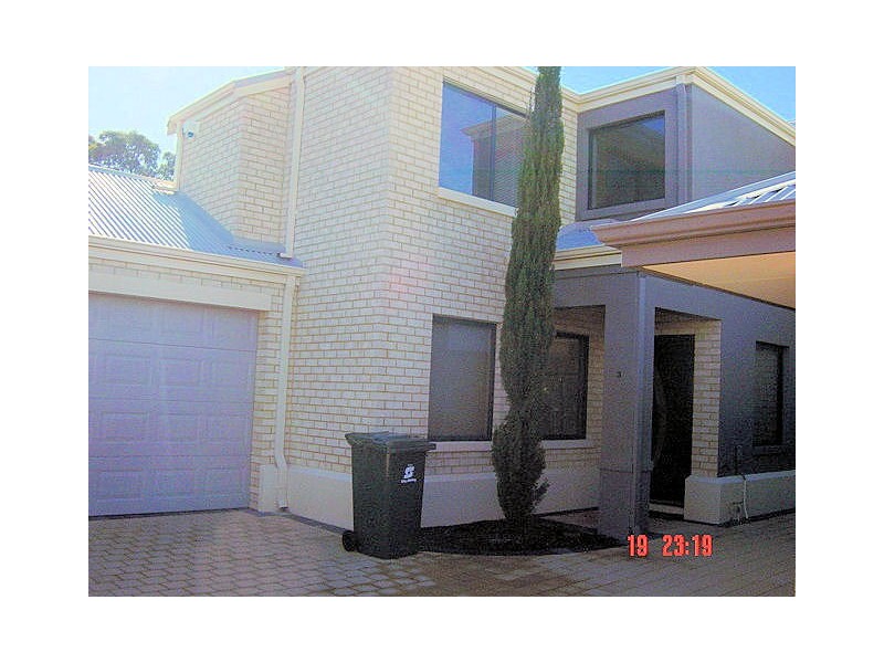 30 c Eden Street, Innaloo WA 6018