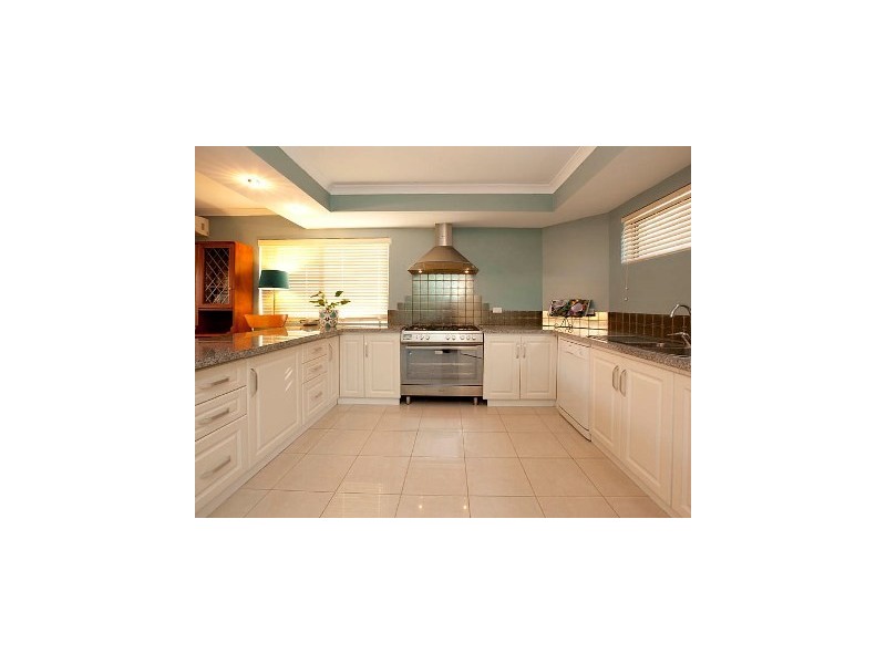 161A Huntriss Road, Doubleview WA 6018