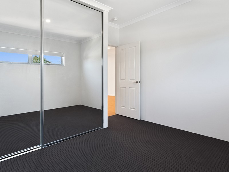 8/62 Dallington Crescent, Balga WA 6061