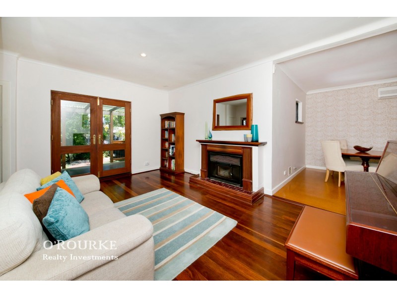 212 Grand Promenade, Doubleview WA 6018