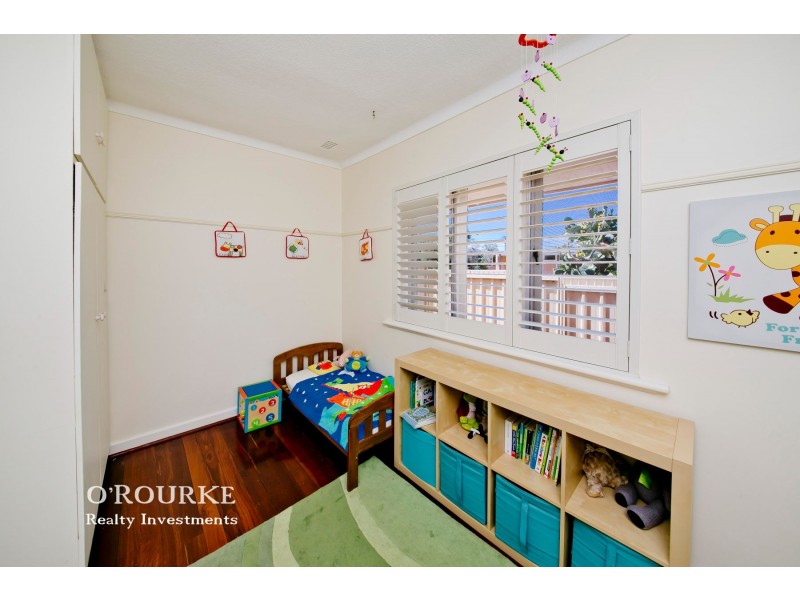 212 Grand Promenade, Doubleview WA 6018