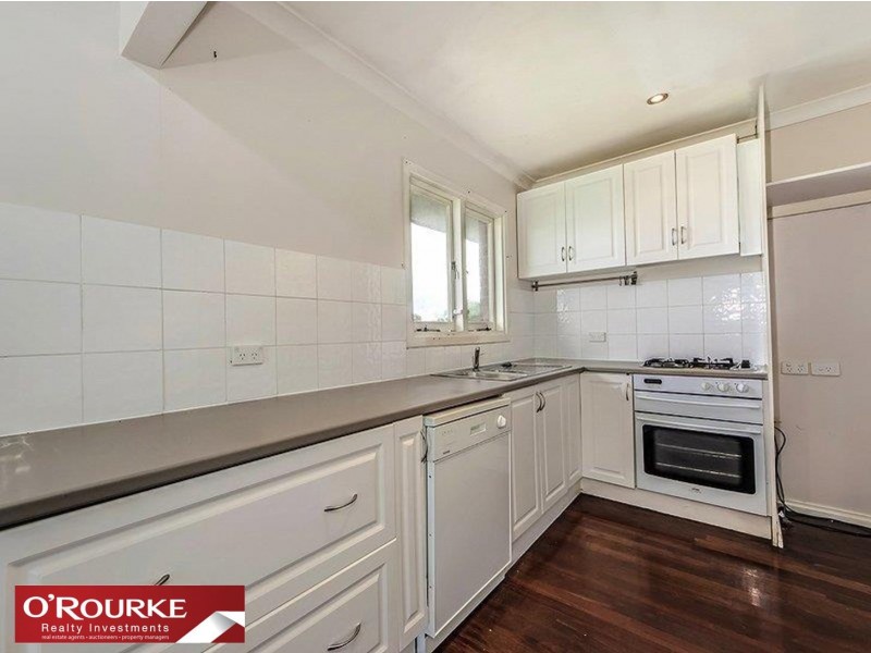 32 Denston Way, Girrawheen WA 6064