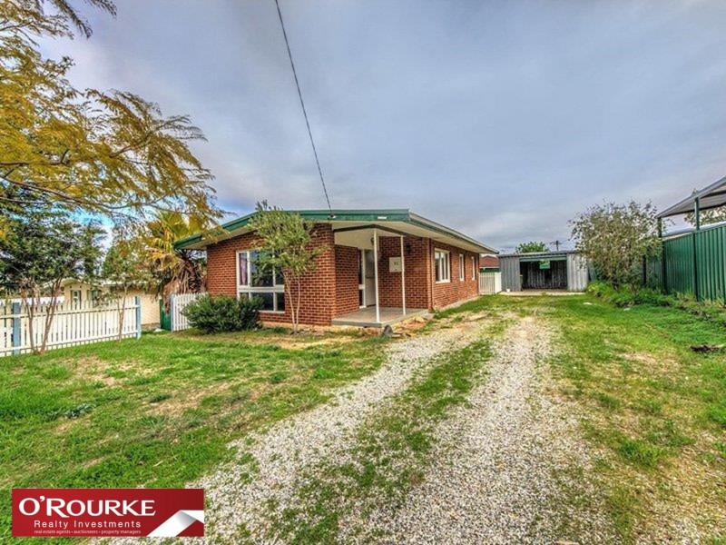 32 Denston Way, Girrawheen WA 6064