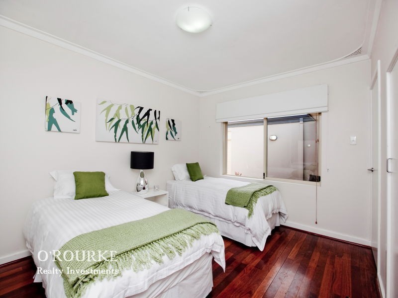 20 Phillips Grove, Innaloo WA 6018