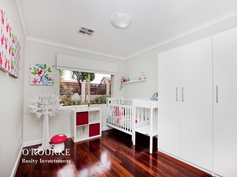 20 Phillips Grove, Innaloo WA 6018