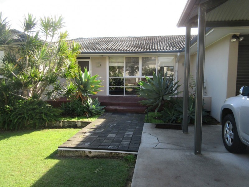 14 McLintock Street, Karrinyup WA 6018