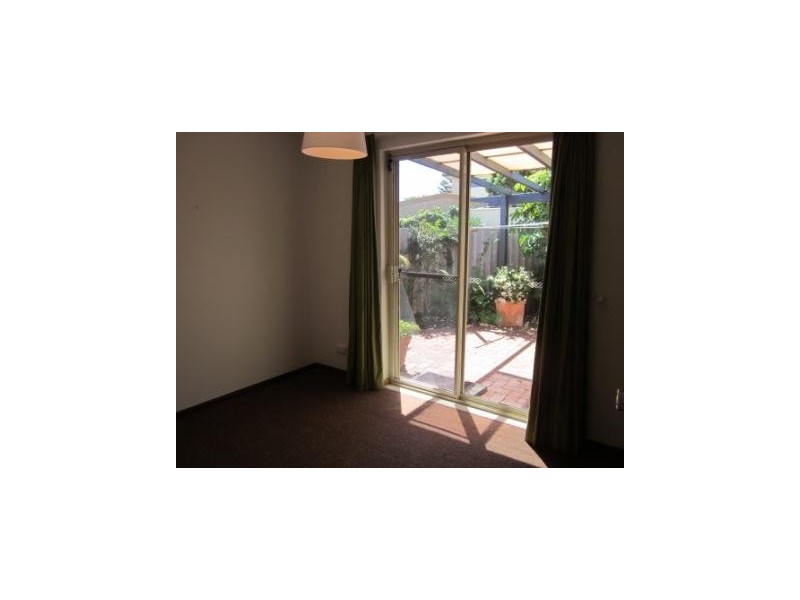 9A Belhus Drive, Trigg WA 6029