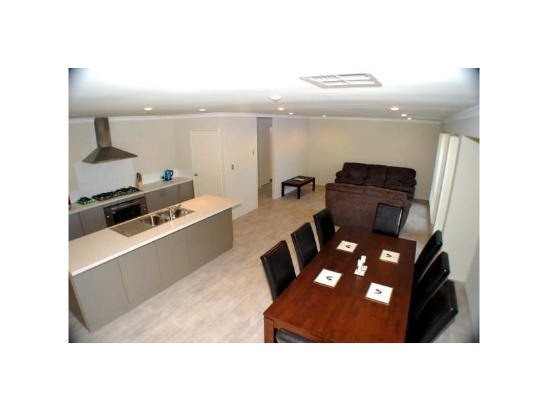 14 Whittaker Way, Waroona WA 6215