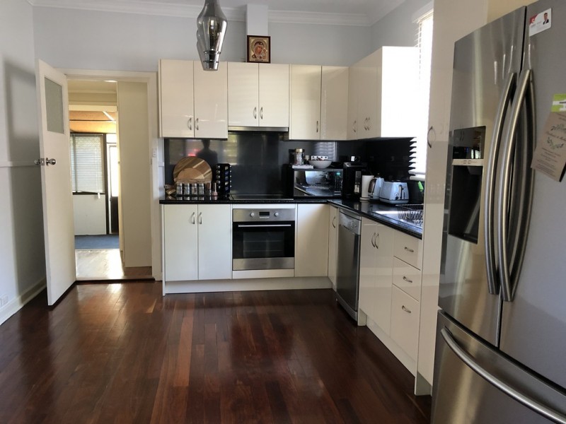 182 Ravenscar Street, Doubleview WA 6018