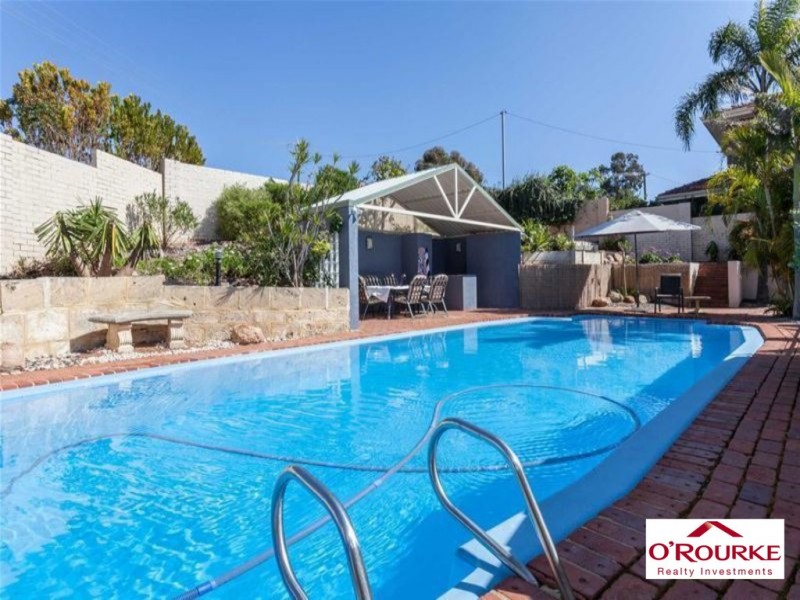 33 Luccombe Way, Karrinyup WA 6018