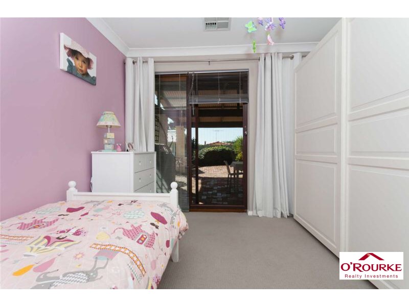 33 Luccombe Way, Karrinyup WA 6018