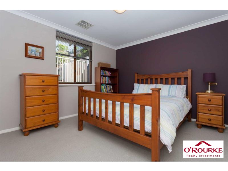 33 Luccombe Way, Karrinyup WA 6018