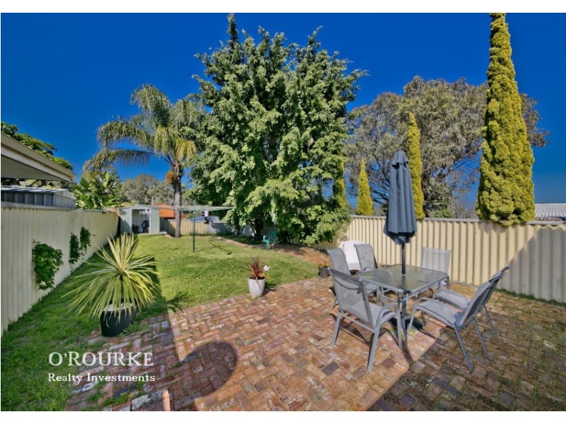 23 b Brendon Way, Karrinyup WA 6018