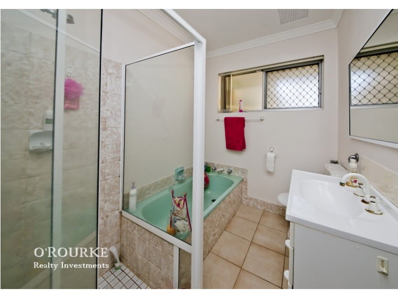 23 b Brendon Way, Karrinyup WA 6018