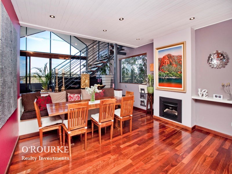 2 Gwelup Street, Karrinyup WA 6018