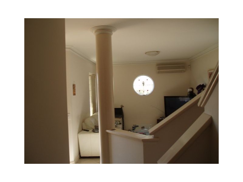 253a Woodside Street, Doubleview WA 6018