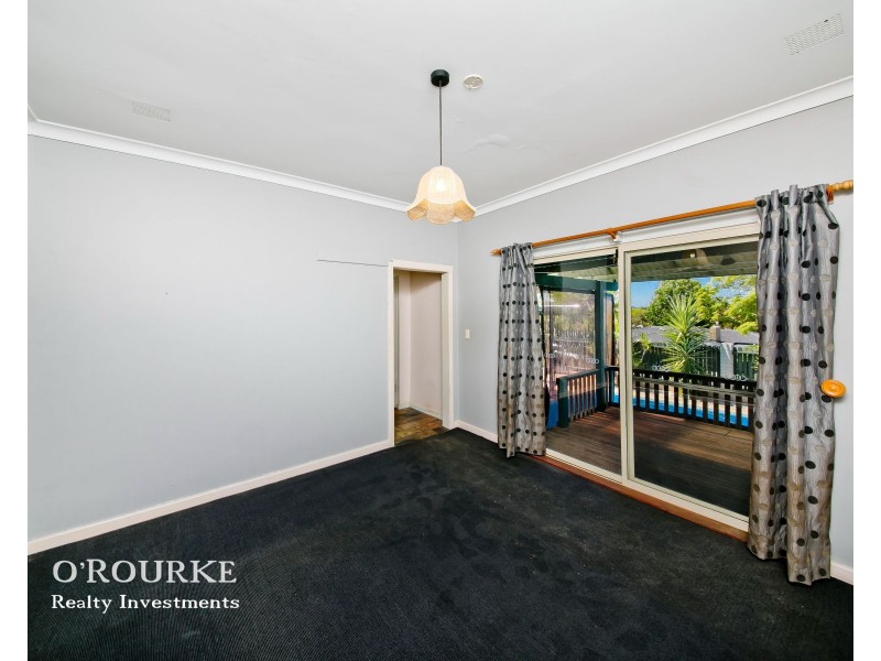 11 Panton Crescent, Karrinyup WA 6018