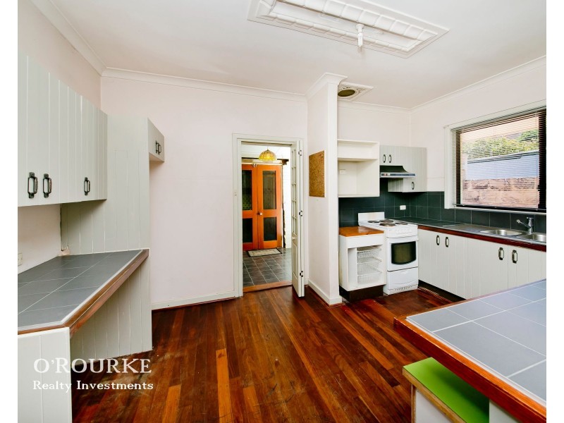 11 Panton Crescent, Karrinyup WA 6018