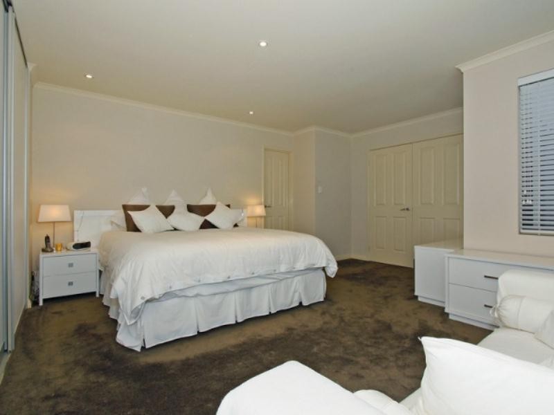 3/118 Huntriss Road, Karrinyup WA 6018