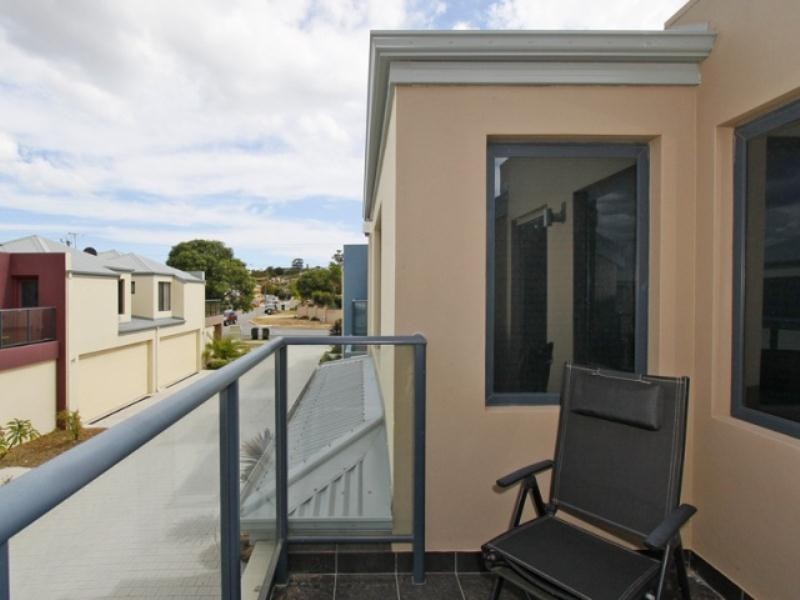 3/118 Huntriss Road, Karrinyup WA 6018