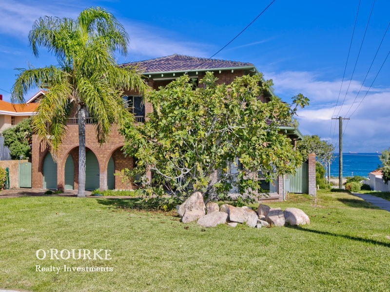 1  Abney Place, Trigg WA 6029