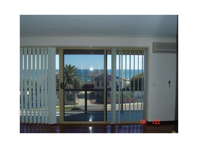 8/260 West Coast Highway, Scarborough WA 6019