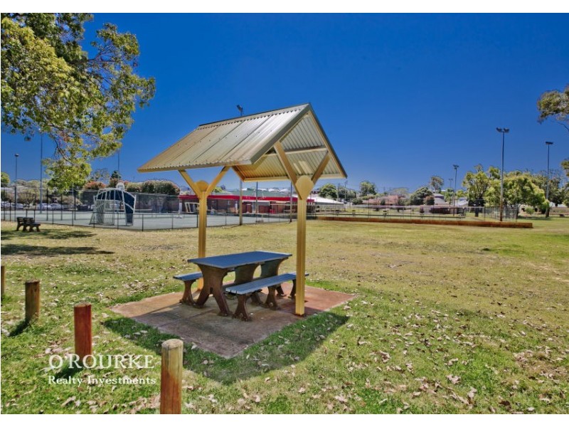 4a Hill Street, Innaloo WA 6018