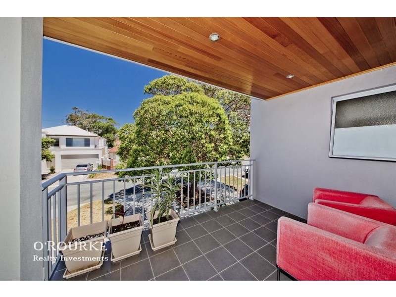 144B Grand Promenade, Doubleview WA 6018