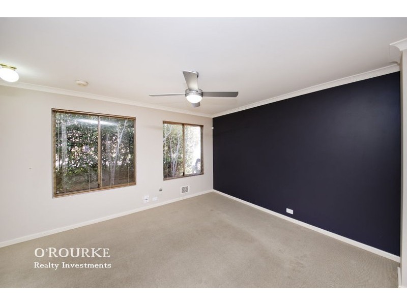 18 Knave Lane, Innaloo WA 6018