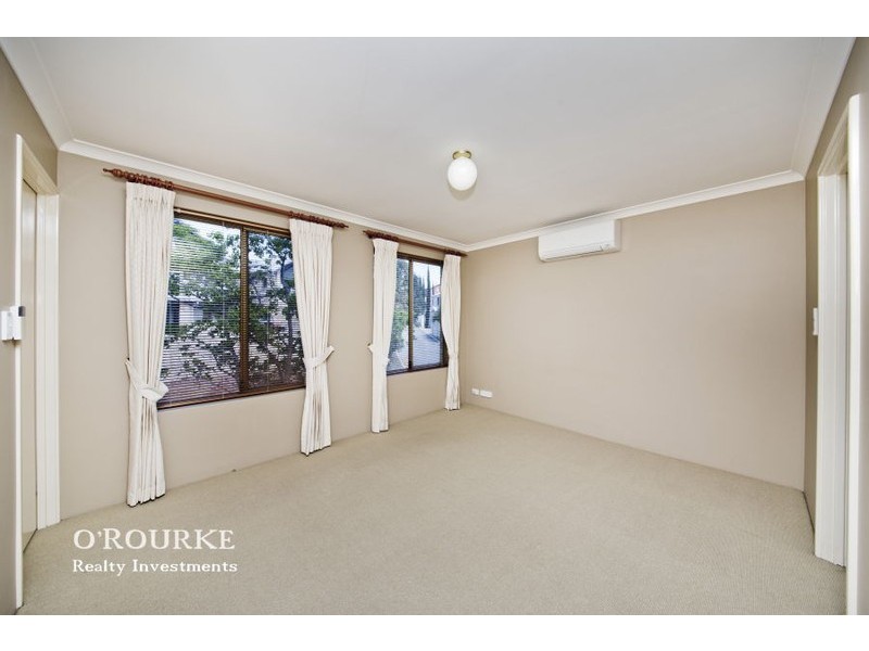 18 Knave Lane, Innaloo WA 6018