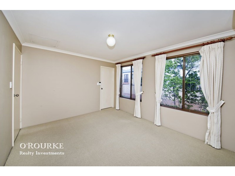 18 Knave Lane, Innaloo WA 6018