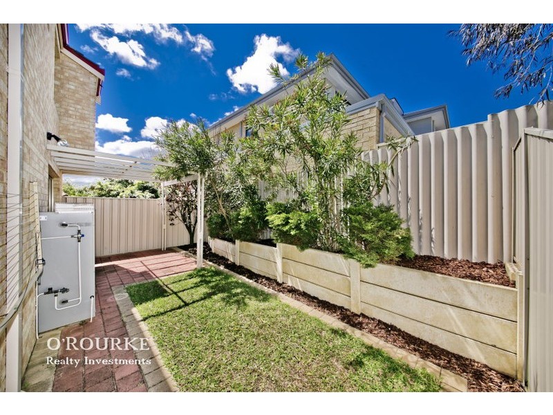 18 Knave Lane, Innaloo WA 6018