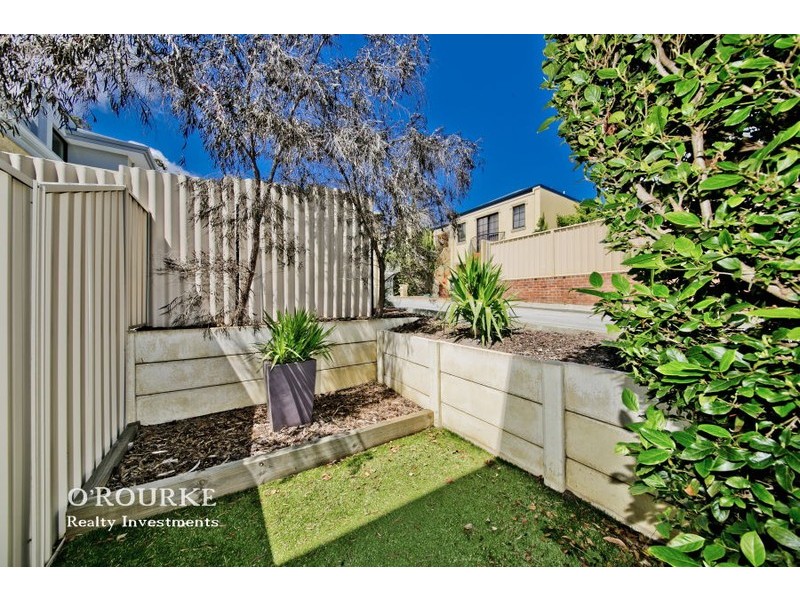 18 Knave Lane, Innaloo WA 6018