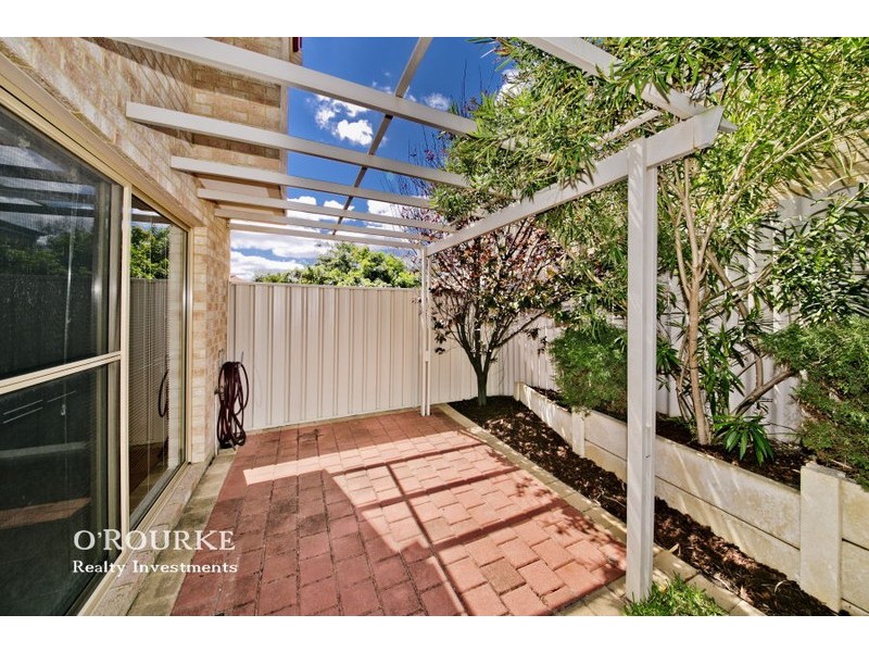 18 Knave Lane, Innaloo WA 6018