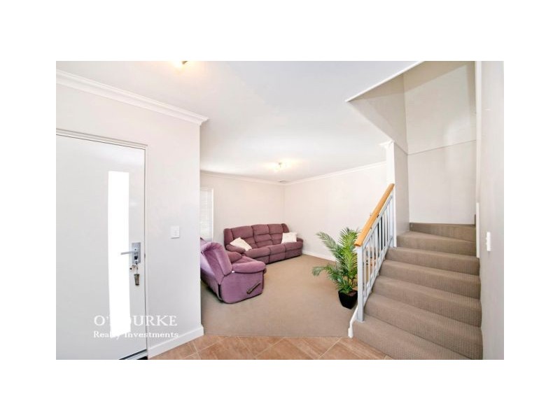 132C Odin Road, Innaloo WA 6018