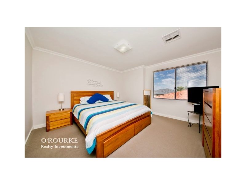 132C Odin Road, Innaloo WA 6018