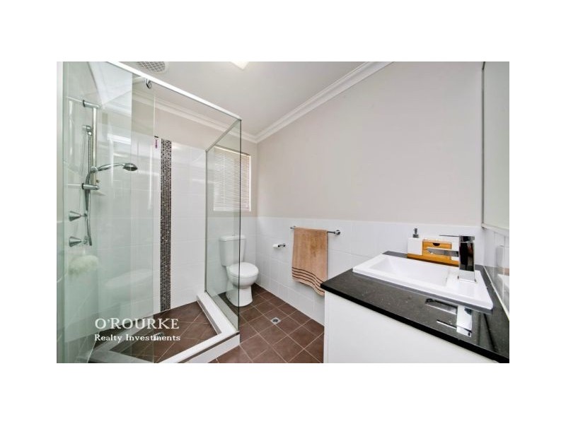 132C Odin Road, Innaloo WA 6018