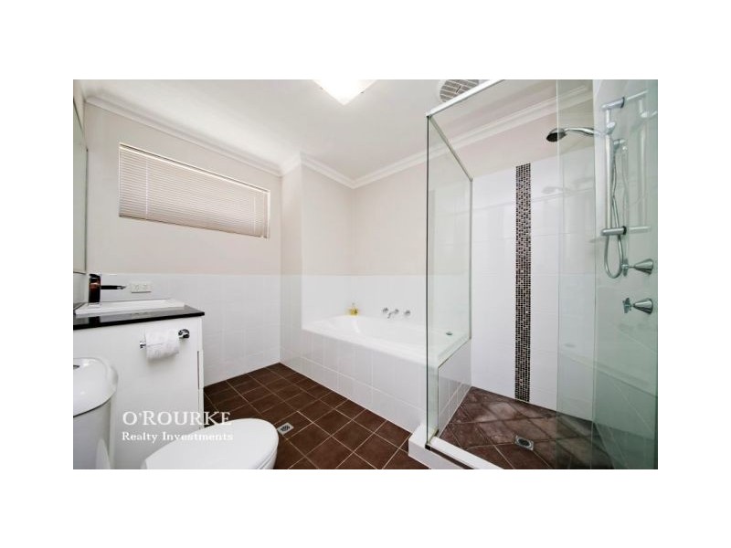 132C Odin Road, Innaloo WA 6018