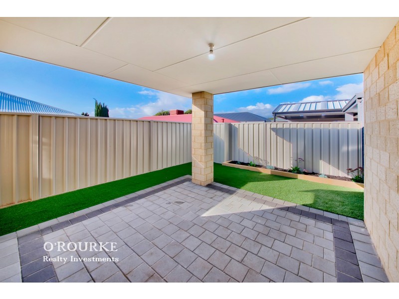 141B Woodside Street, Doubleview WA 6018