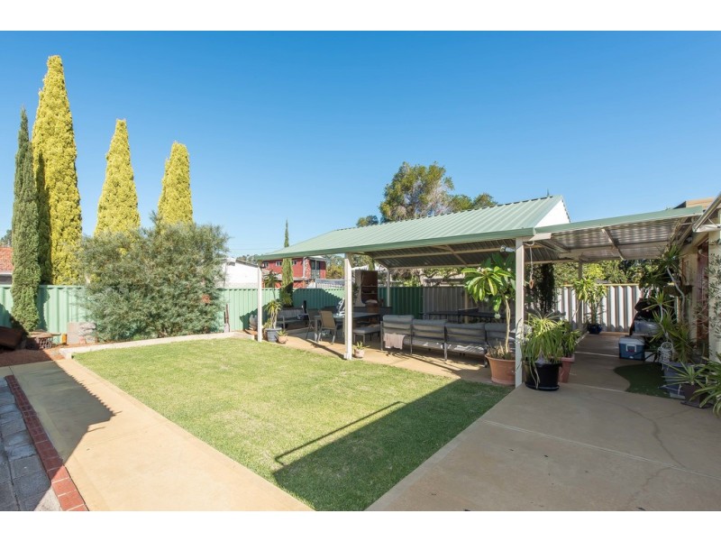 30 Geneff Street, Innaloo WA 6018