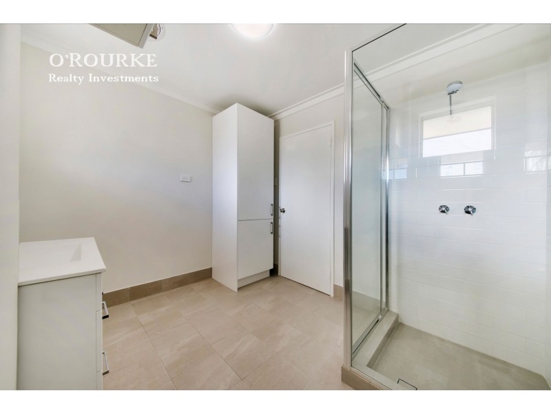 17/29 Heard Way, Glendalough WA 6016