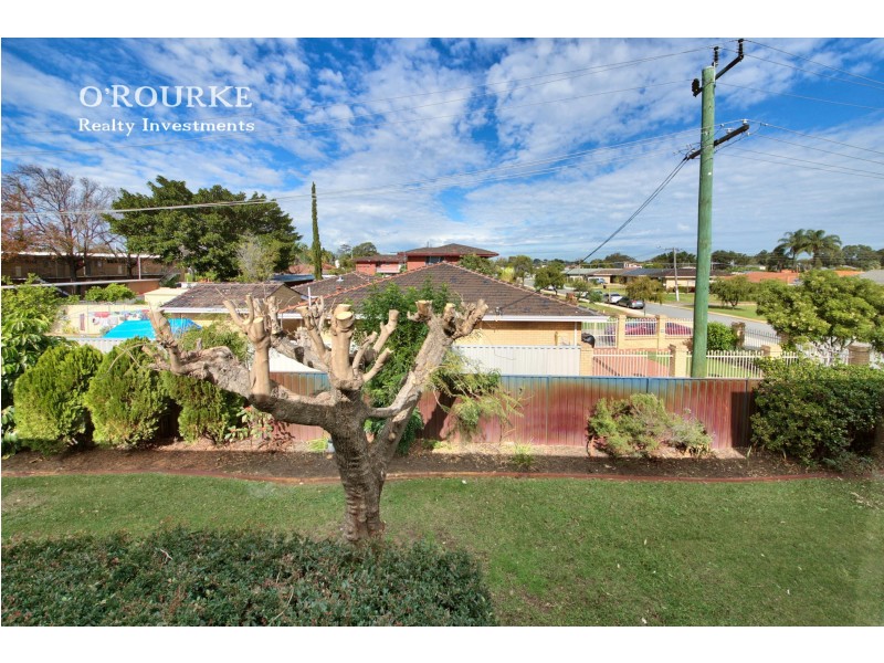 17/29 Heard Way, Glendalough WA 6016